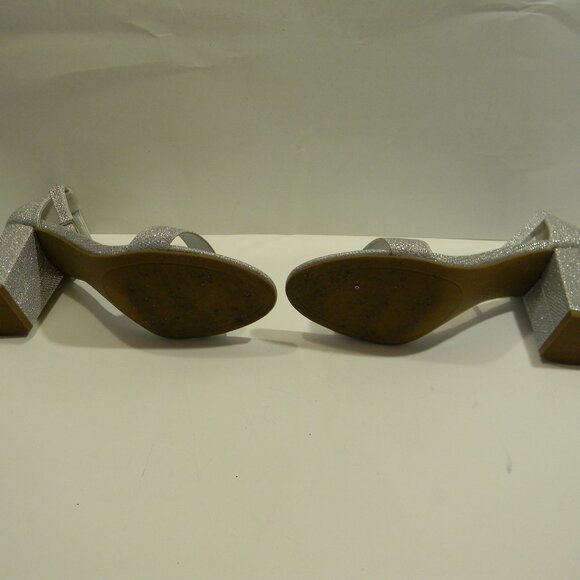 Sparkly Silver High Heel Strappy Sandal Women 8 Chunky Heel HOCO Bridesmaid - Picture 5 of 6